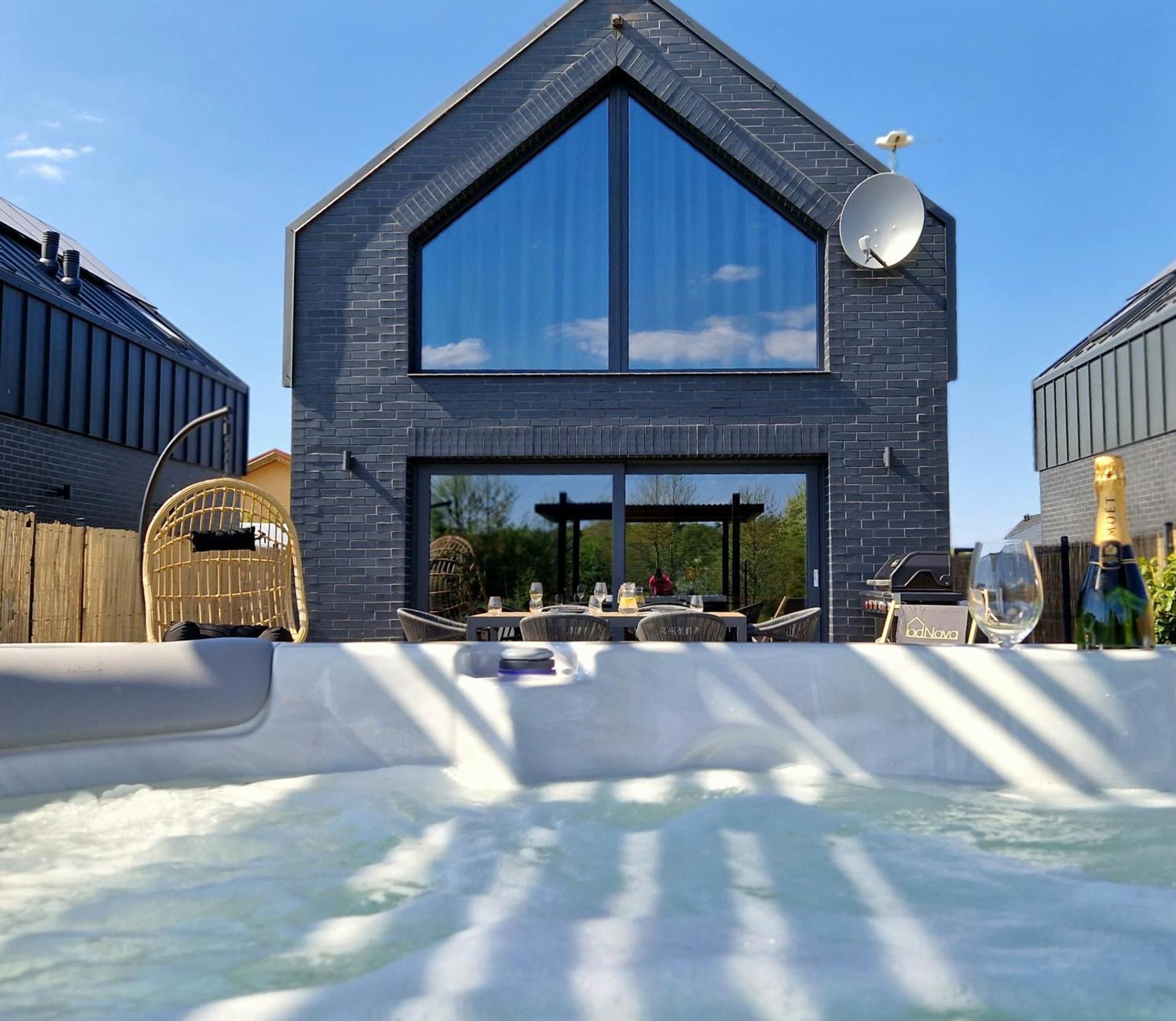 Odnova - Holiday Home With Spa Bobolin Luaran gambar